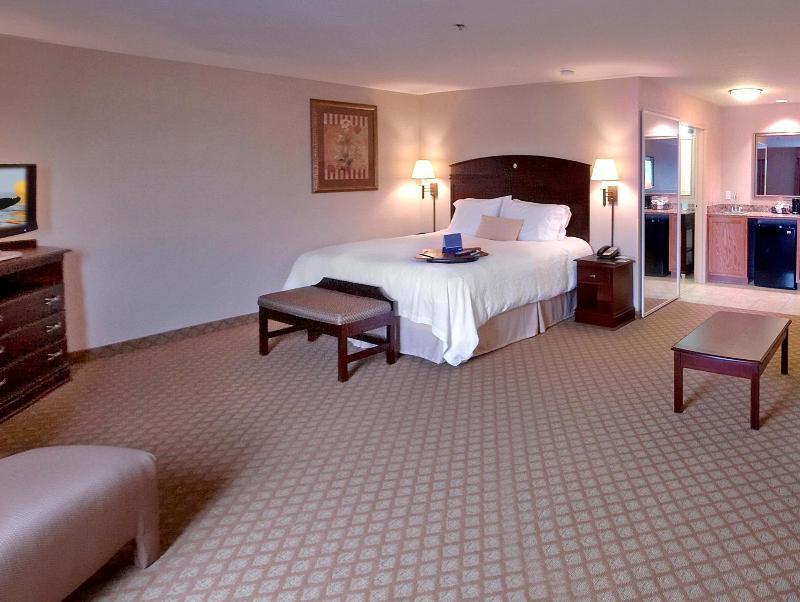 Hampton Inn & Suites Farmington Bagian luar foto